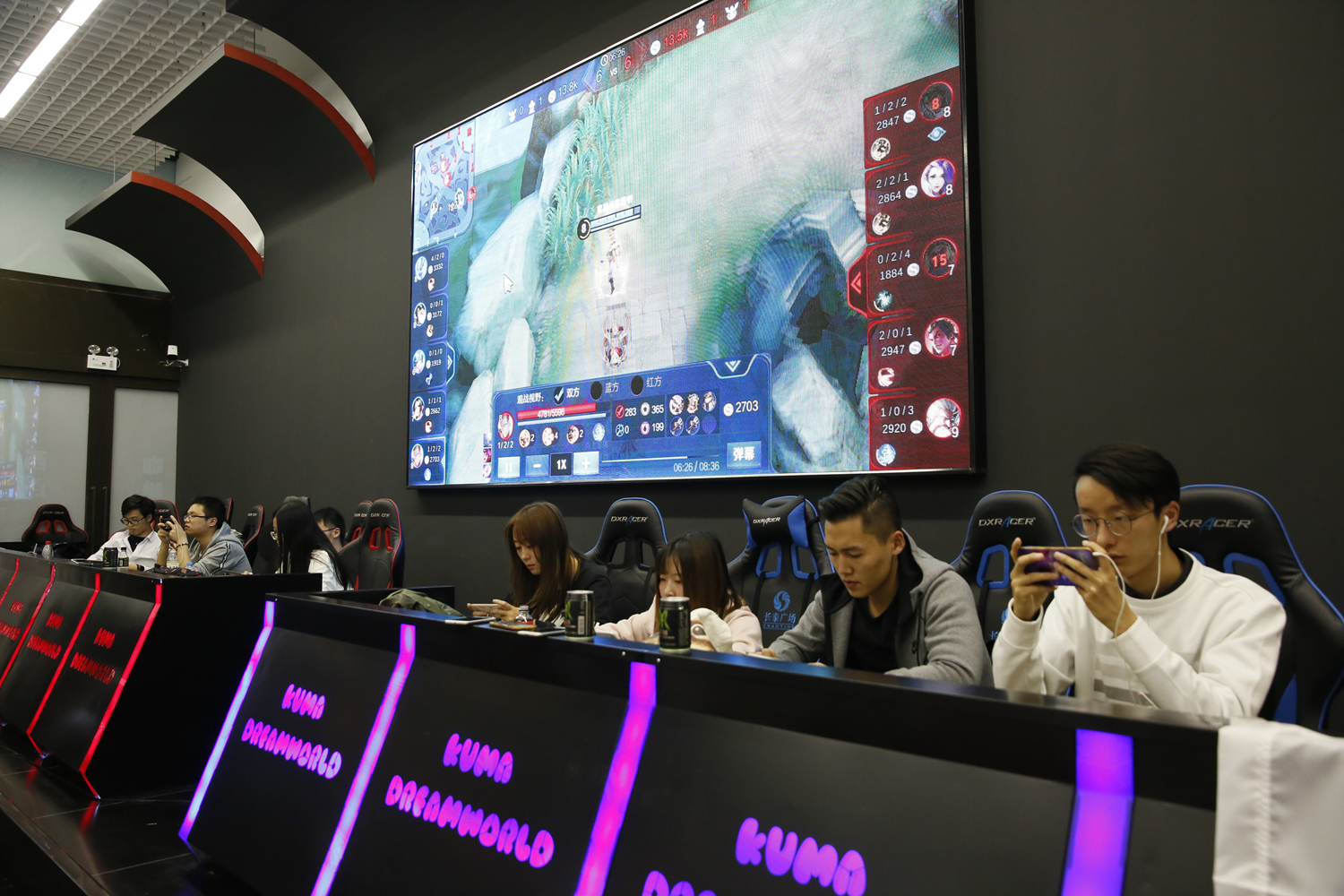 我们明天再战！Baicai Eco的三杀很难稳定局势。GL连续得分5分，击败了 TyLoo 2-1。